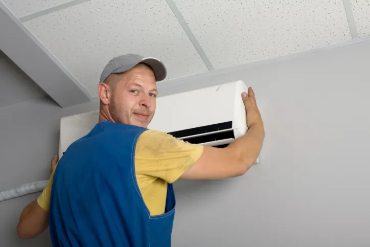 Why Should You Hire a Skilled Air Conditioning Contractor?